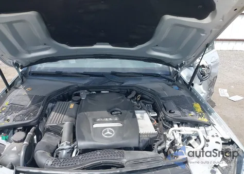 2018 Mercedes-Benz C 350E z USA, uszkodzony, nr VIN 55SWF4HB2JU238570